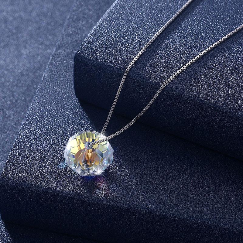 Swarovski Crystal Necklace in 925 Sterling Silver - August Bloom