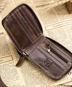 Captain Niu Leather Short Wallet with Card Slots
