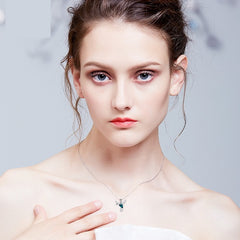 Swarovski Crystal Bird Necklace in 925 Silver - August Bloom