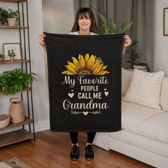 My Favorite People Call Me Grandma – Coral Fleece Blanket - August Bloom